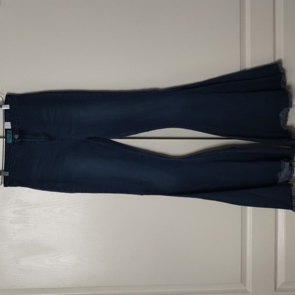 Turquoise Haven women's size medium wide flare stretch raw hem jeans high rise - Picture 1 of 10